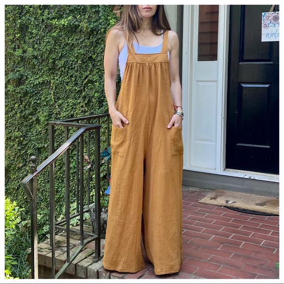 23 Angela Solid Fabulous Wide Leg Jumpsuit - Picture 2 of 9